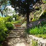 D'hôtes De L'abbaye Alojamento de Acomodação e Pequeno-almoço 3*