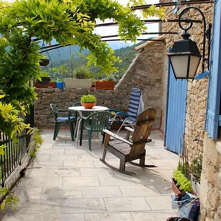 D'hôtes De L'abbaye Couette-café Montbrun-les-Bains